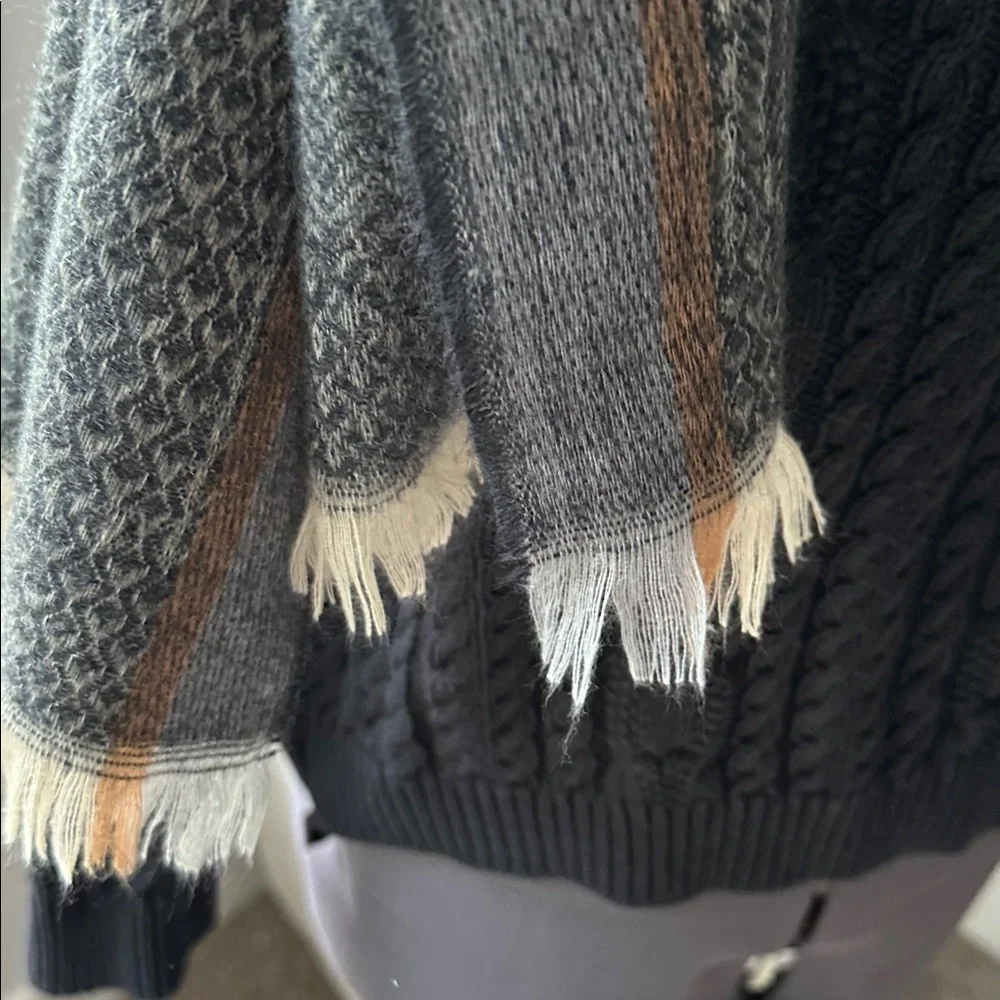 NWOT Gray and‎ Brown Scarf